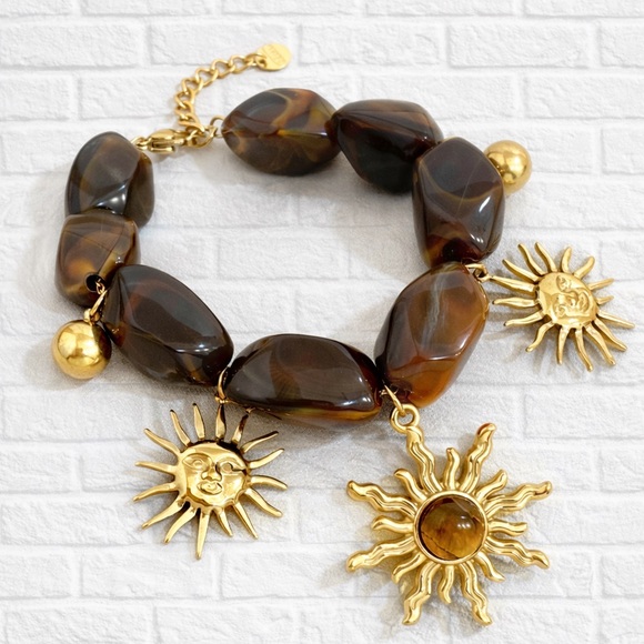 Sun Charm Bracelet - Picture 2 of 2